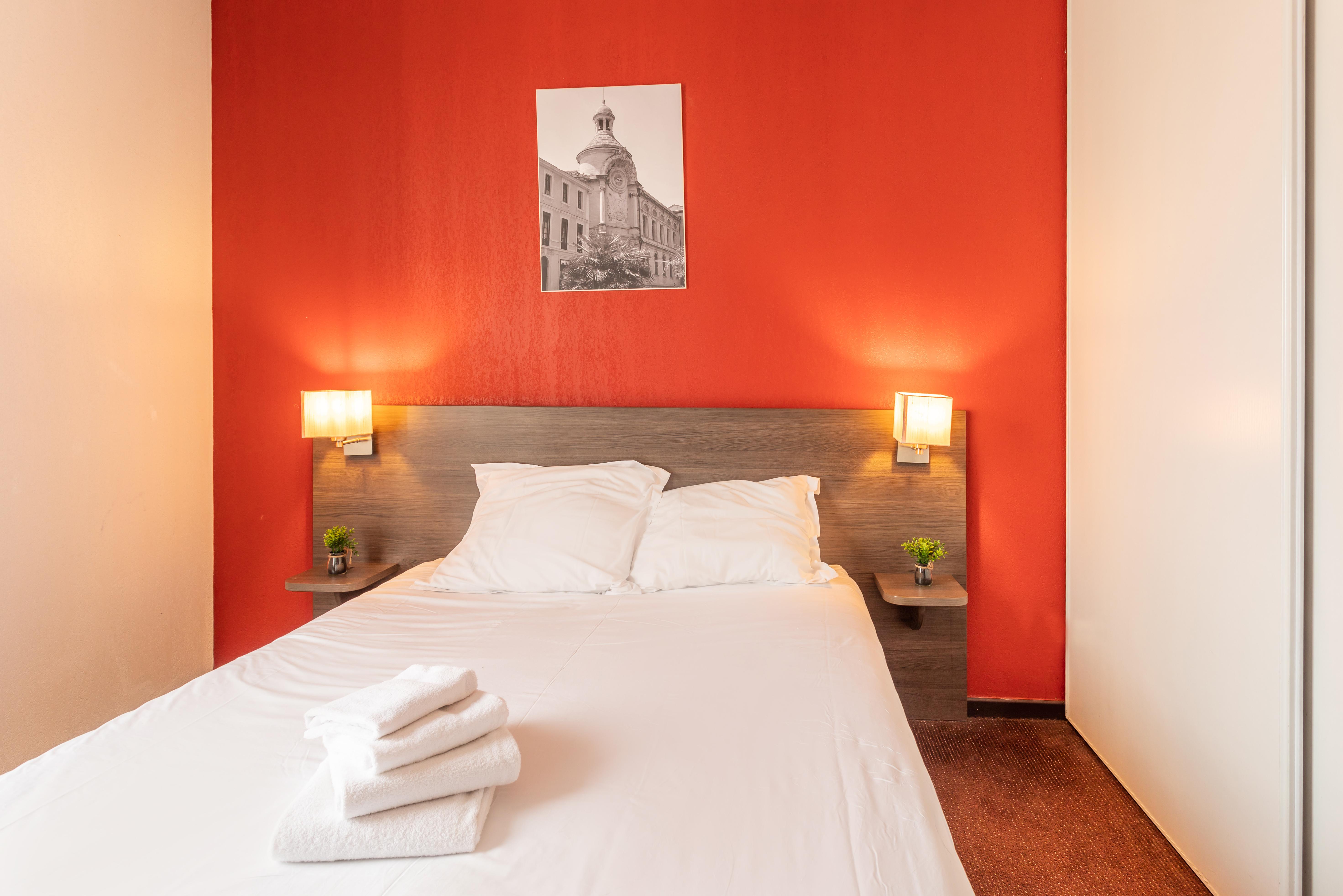 Comfort Aparthotel Nimes Centre Εξωτερικό φωτογραφία