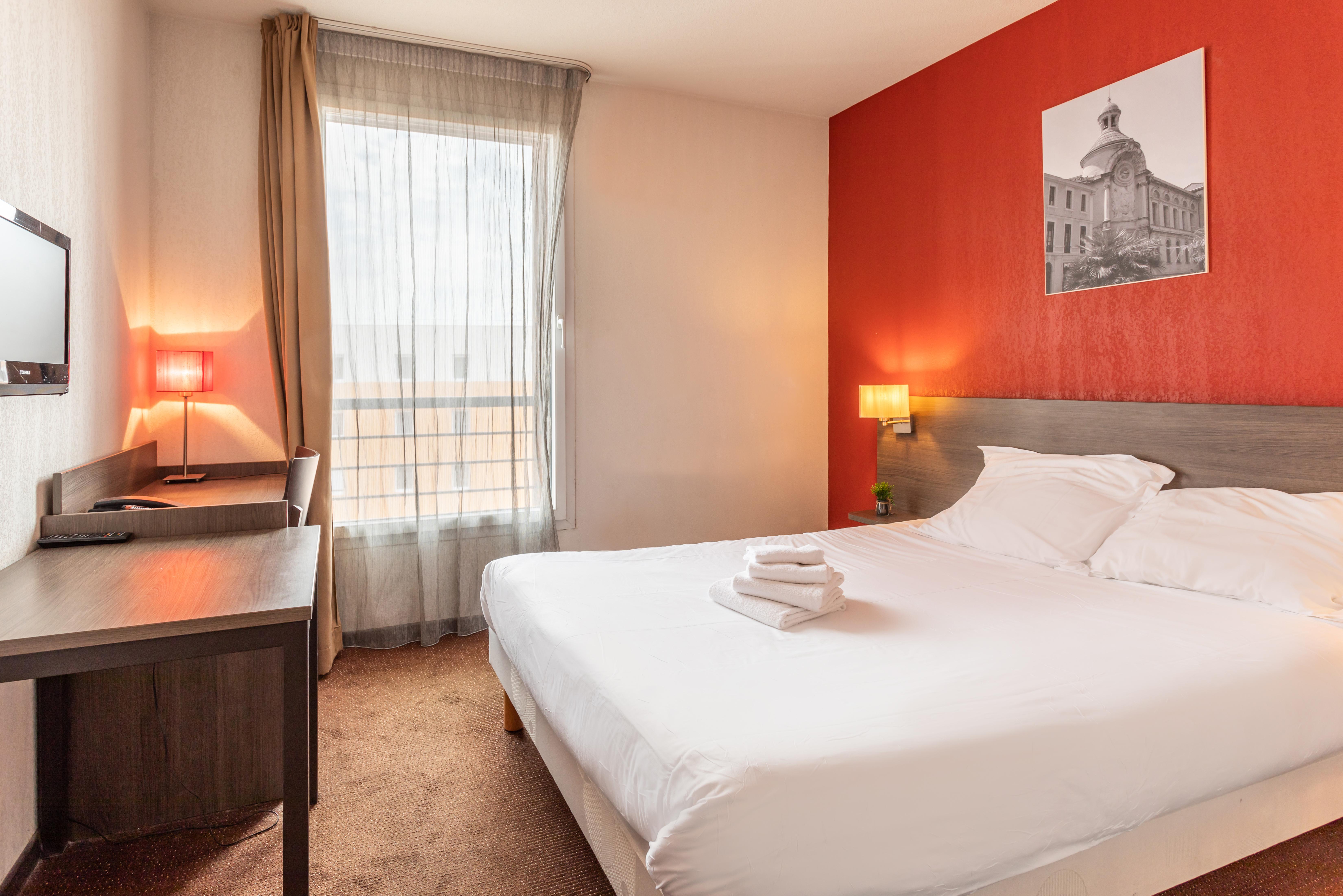 Comfort Aparthotel Nimes Centre Εξωτερικό φωτογραφία