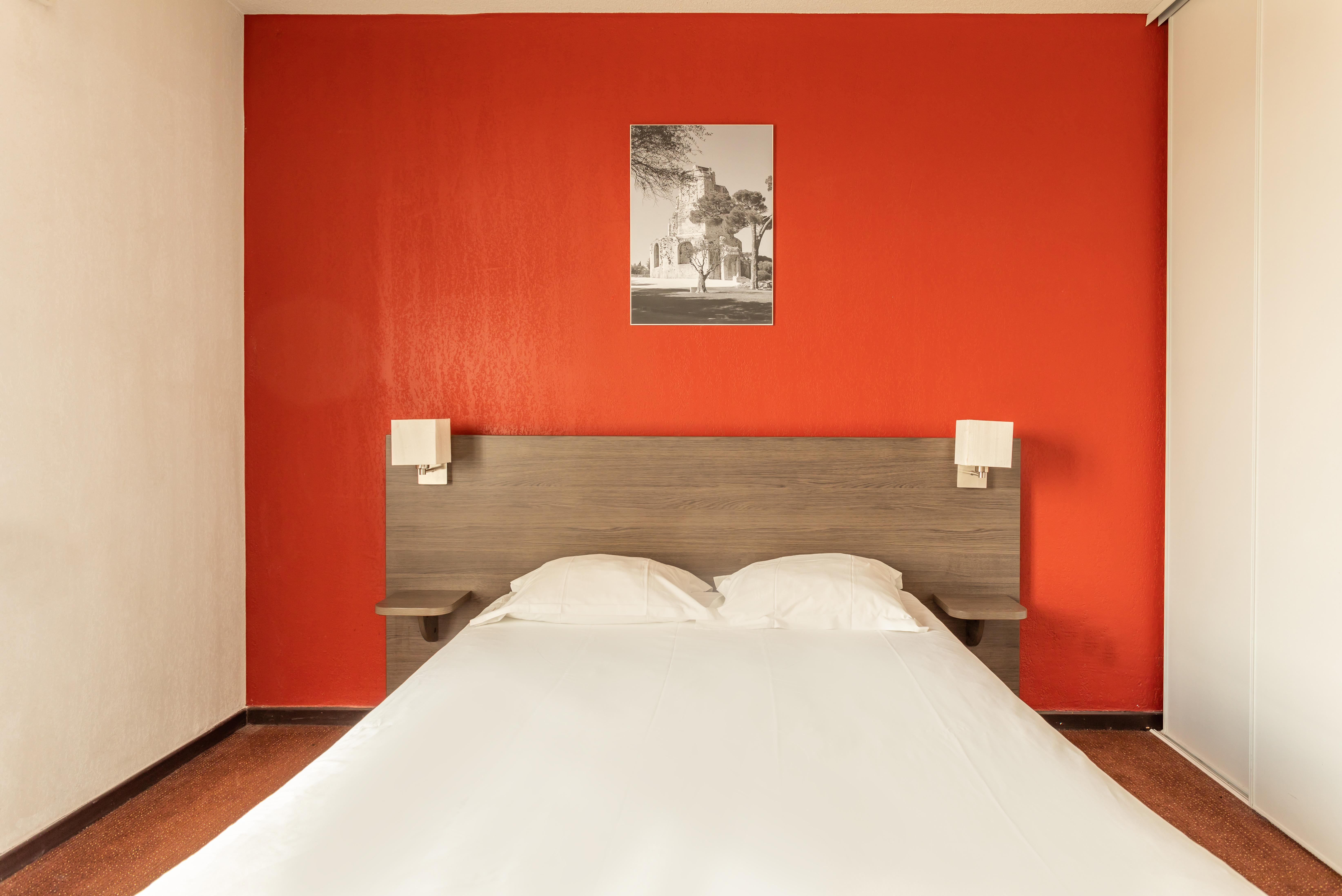 Comfort Aparthotel Nimes Centre Εξωτερικό φωτογραφία