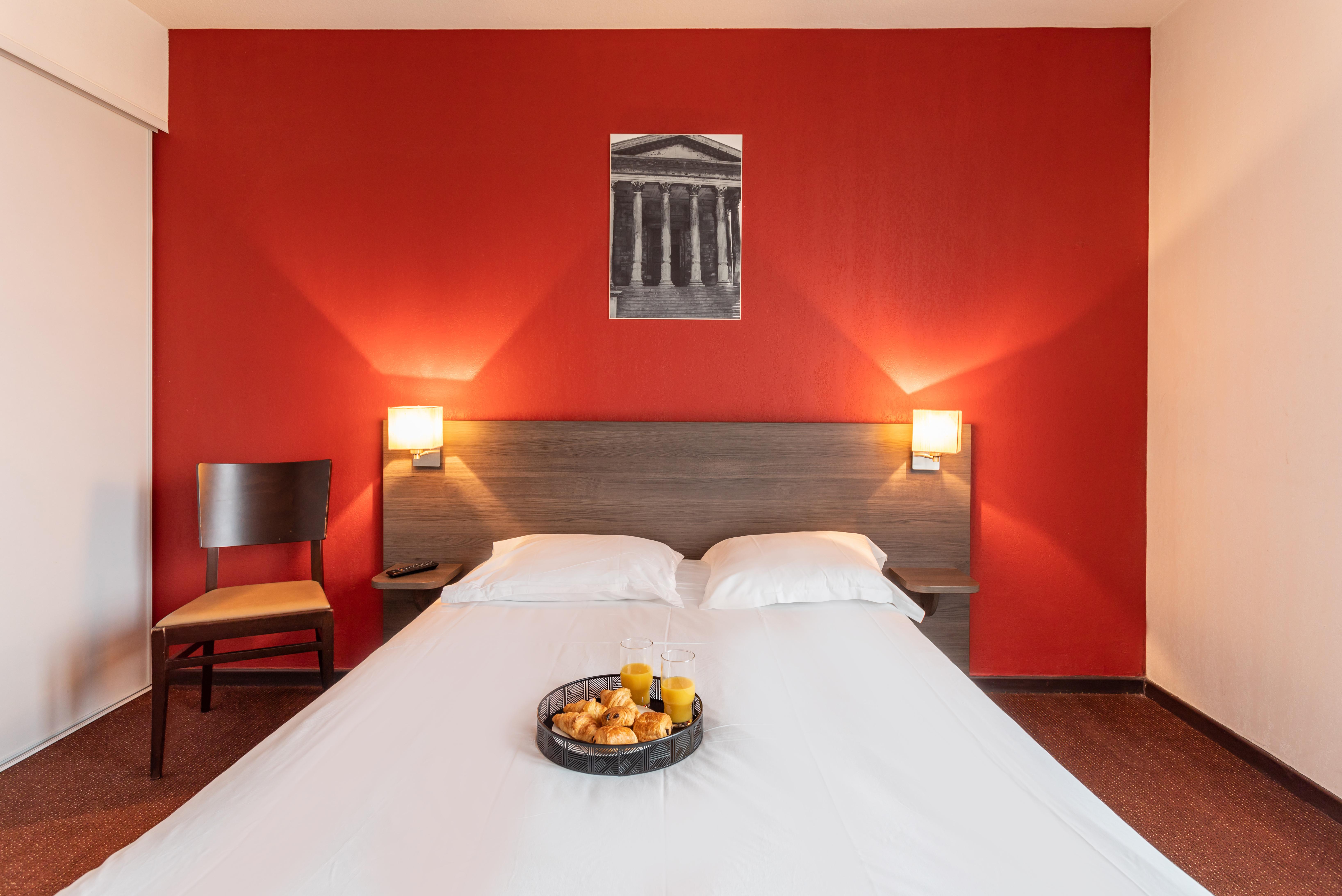 Comfort Aparthotel Nimes Centre Εξωτερικό φωτογραφία