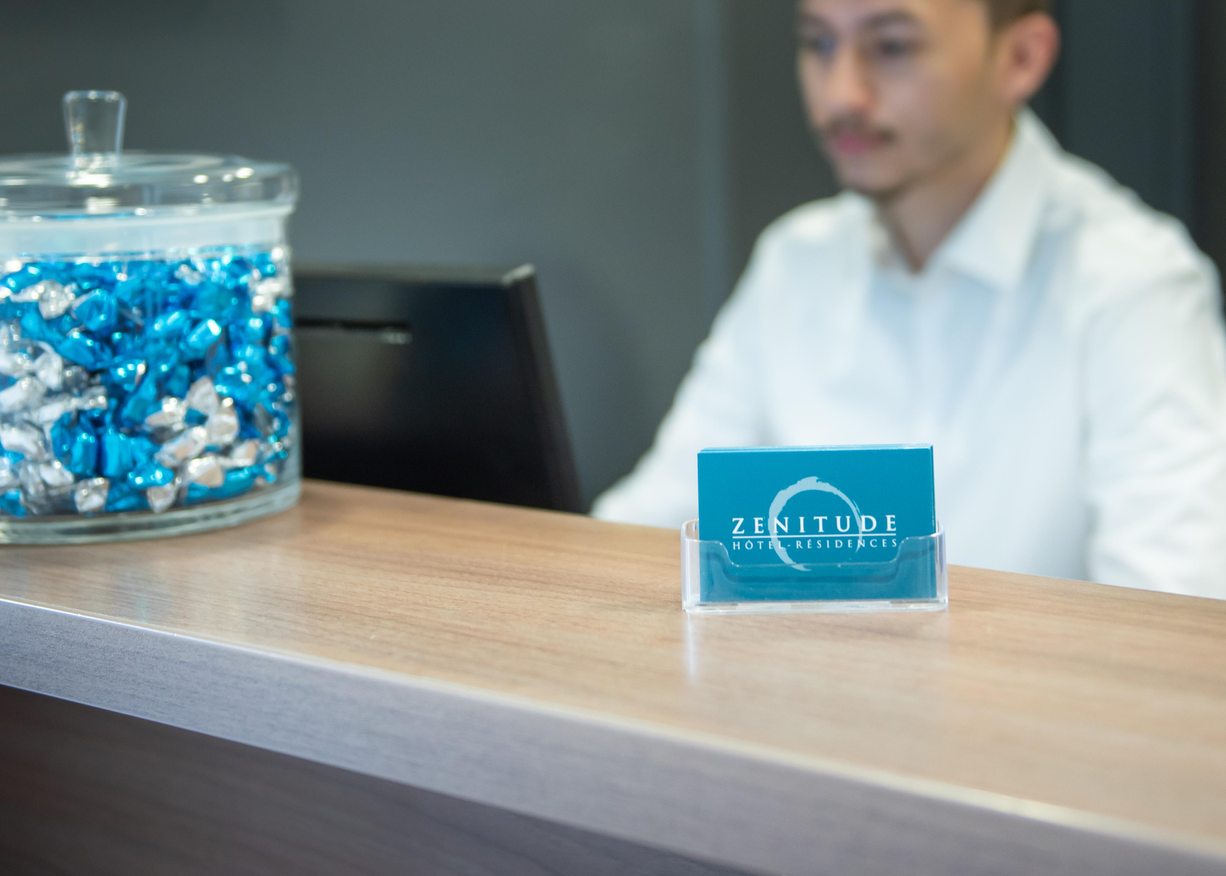 Comfort Aparthotel Nimes Centre Εξωτερικό φωτογραφία