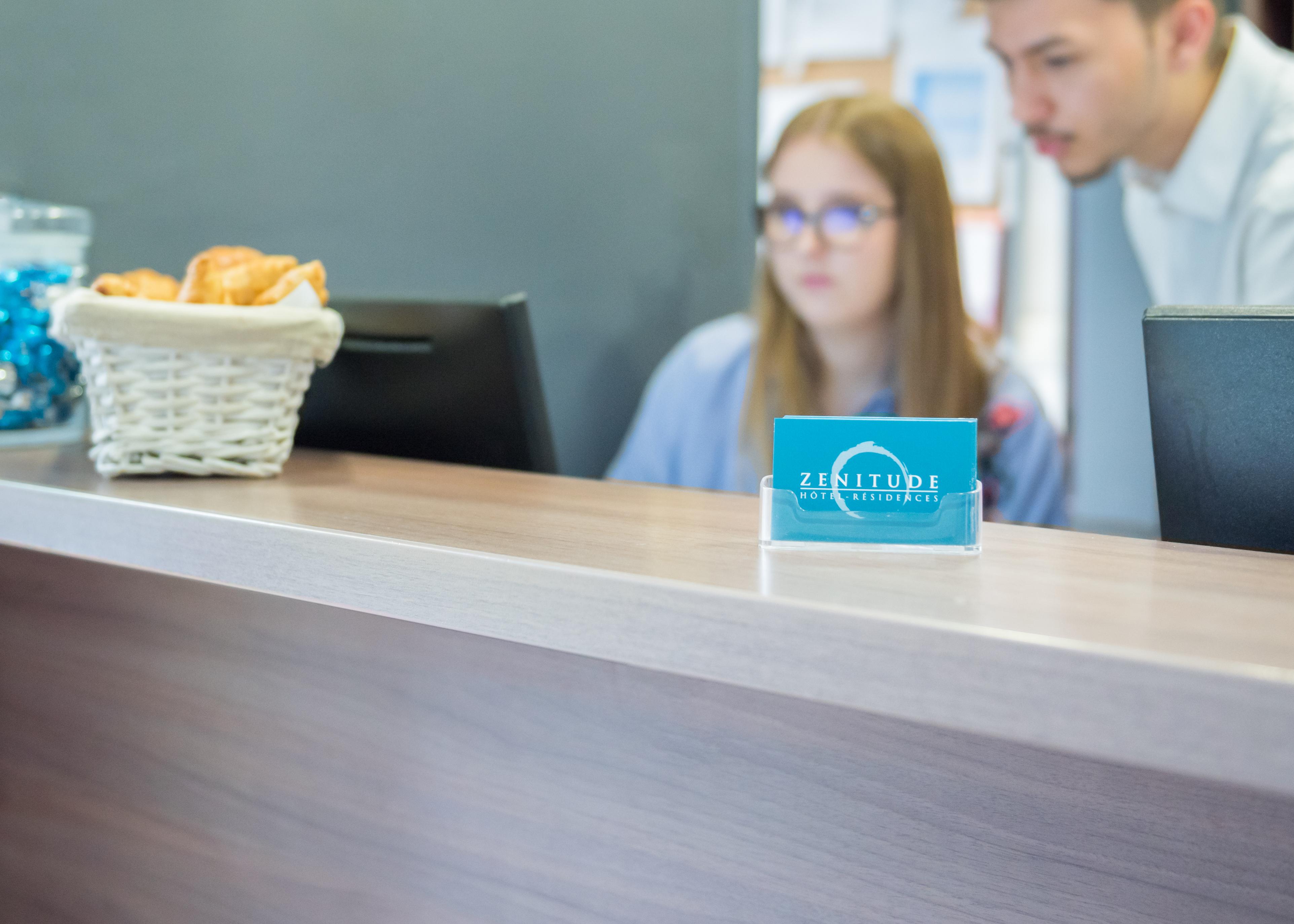 Comfort Aparthotel Nimes Centre Εξωτερικό φωτογραφία