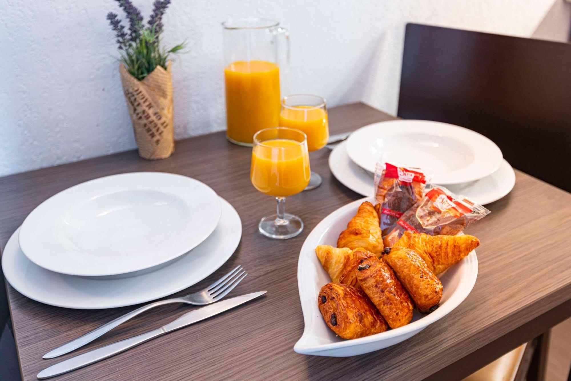 Comfort Aparthotel Nimes Centre Εξωτερικό φωτογραφία