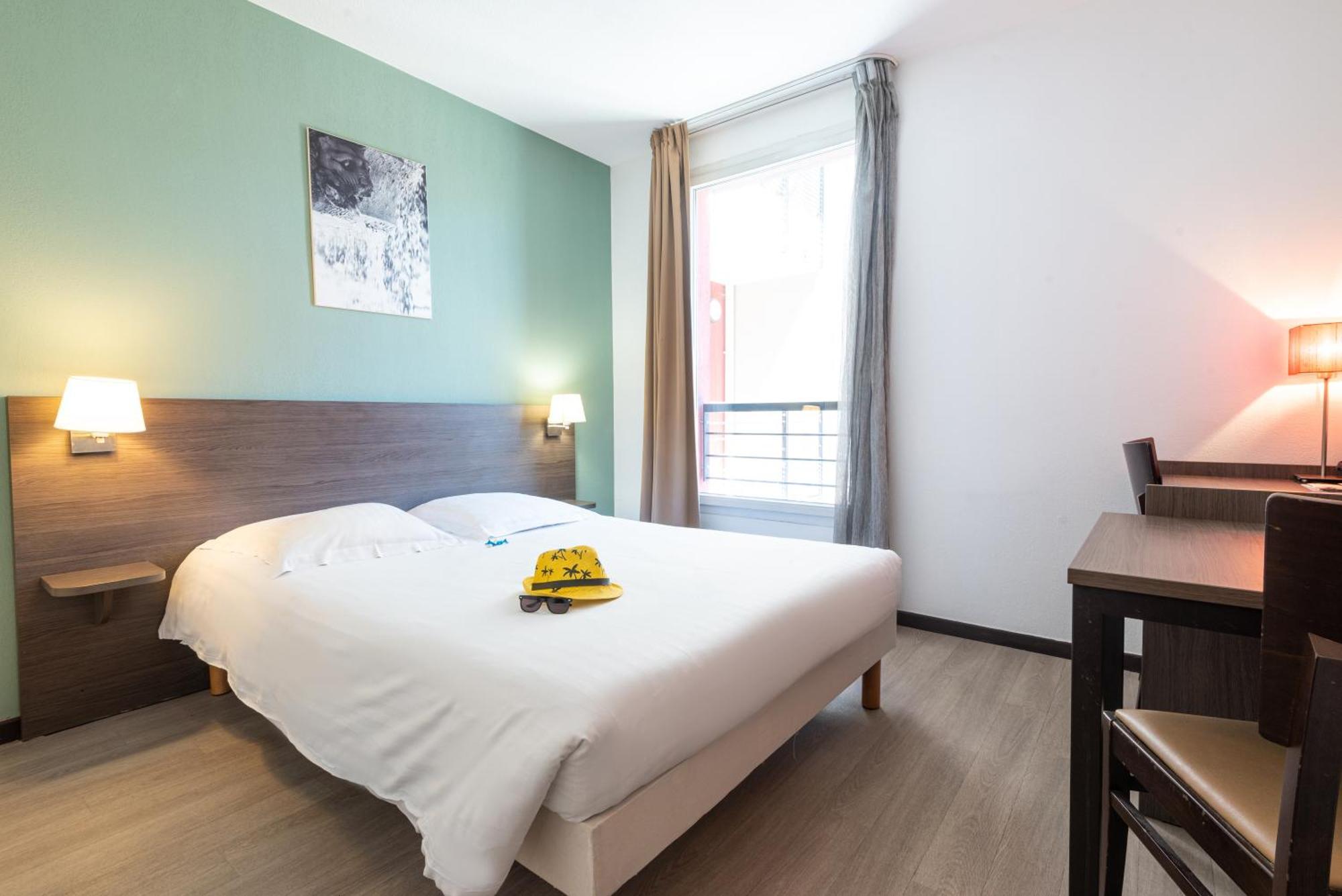 Comfort Aparthotel Nimes Centre Εξωτερικό φωτογραφία