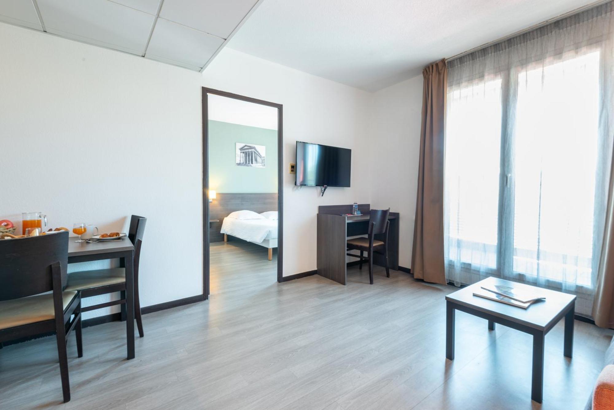 Comfort Aparthotel Nimes Centre Εξωτερικό φωτογραφία