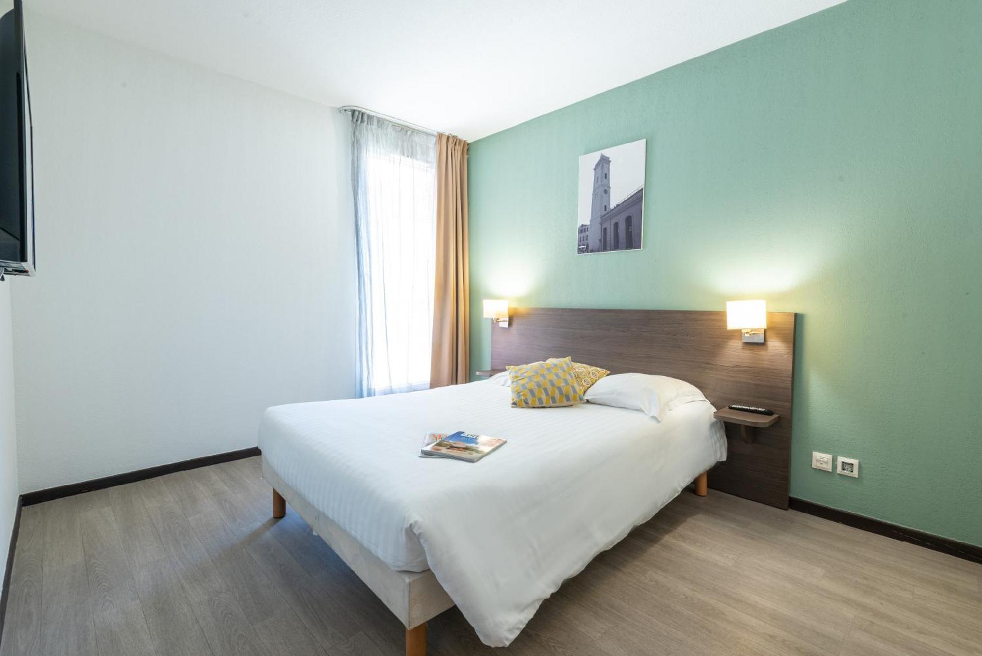 Comfort Aparthotel Nimes Centre Εξωτερικό φωτογραφία